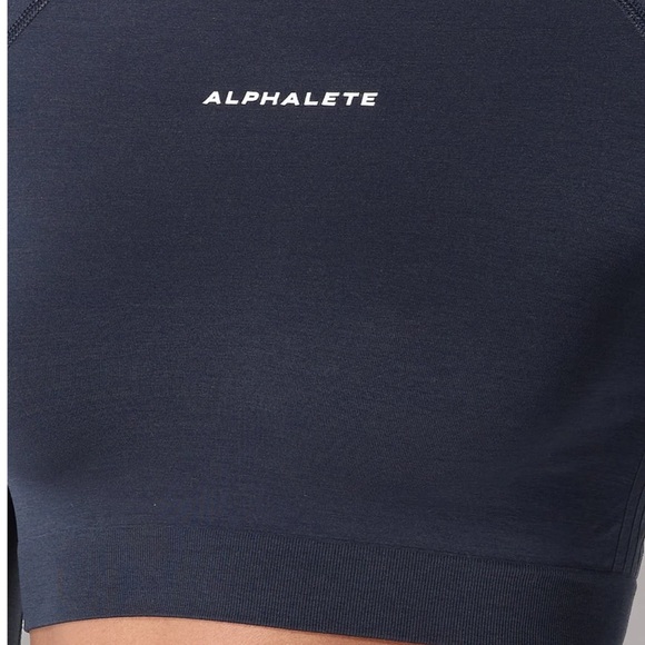 Alphalete Amplify Long Sleeve Top Deep Navy Shirt Long Sleeve Crop Top Medium - Picture 3 of 5